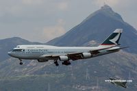 B-HUD @ VHHH - Cathay Pacific approaching runway 25R - by Michel Teiten ( www.mablehome.com )