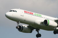 I-LINB @ EBBR - descending to rwy 25L