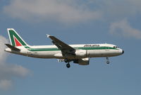 I-BIKU @ EBBR - arrival of flight AZ150 to rwy 02