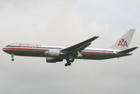N348AN @ EBBR - flight AA172 is descending to rwy 25L - by Daniel Vanderauwera