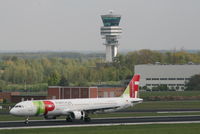 CS-TJF @ EBBR - arrival of flight TP604 on rwy 25L