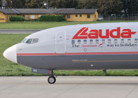 OE-LNS @ INN - Miles Davis is now proudly wearing a white nose - by Andreas Traxler