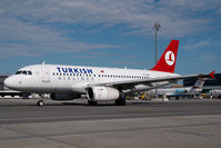 TC-OGU @ VIE - Turkish Airlines Airbus 319 - by Yakfreak - VAP