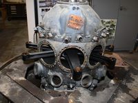 44-85813 @ I74 - Disassembled engine with the master connecting rod in the center. - by Bob Simmermon