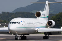 RA-42330 @ LOWS - YAK 42