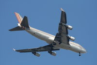 HL7426 @ EBBR - flight OZ5898 on approach to rwy 07L
