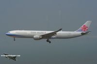 B-18309 @ VHHH - China Airlines - by Michel Teiten ( www.mablehome.com )