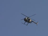 N98593 @ POC - FTO checking out photographer - by Helicopterfriend