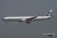 B-HNE @ VHHH - Cathay Pacific - by Michel Teiten ( www.mablehome.com )