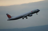 OE-LES @ VIE - NIKI Airbus A321-231