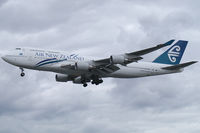 ZK-NBW @ EGLL - Air New Zealand Boeing 747-400 - by Thomas Ramgraber-VAP