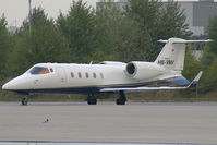 HB-VNV @ VIE - Jetclub Learjet 60 - by Thomas Ramgraber-VAP