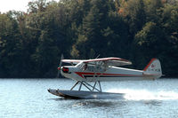 C-FKZK - C-FKZK Landing on Lake Muskoka - by Peter Breeson