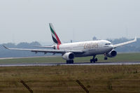 A6-EKW @ VIE - Emirates Airbus A330-243