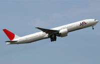 JA739J @ KPAE - /