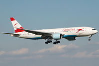 OE-LPC @ VIE - Austrian Airlines Boeing 777-200 - by Yakfreak - VAP