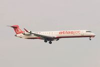 TC-ETD @ LOWW - Atlasjet CRJ900 - by Andy Graf-VAP