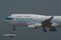 B-HOO @ VHHH - Cathay Pacific - by Michel Teiten ( www.mablehome.com )