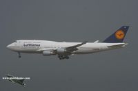 D-ABVD @ VHHH - Lufthansa - by Michel Teiten ( www.mablehome.com )