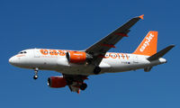 G-EZBI @ EGKK - New Easyjet A319 at London Gatwick
