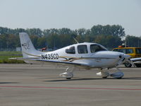 N435CD @ EHBK - Cirrus SR22 G2 N435CD - by Alex Smit
