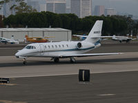 N685CS @ SMO - N685CS departing on RWY 21 - by Torsten Hoff