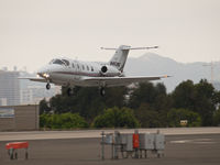 N460KG @ SMO - N460KG arriving on RWY 21 - by Torsten Hoff