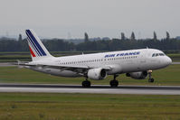 F-GJVG @ VIE - Airbus A320-211 - by Juergen Postl