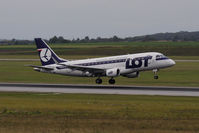 SP-LDE @ VIE - Embraer ERJ-170 - by Juergen Postl