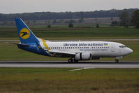 UR-GAK @ VIE - Boeing 737-5Y0 - by Juergen Postl