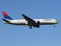 N181DN @ LOWW - last delta airlines flight to VIE on final; Delta Air Lines Boeing 767-332(ER) cn25986