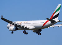 A6-EAM @ LOWW - Emirates