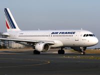 F-GFKR @ LFPG - . - by Jeroen Stroes