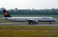 D-AIRL @ VIE - Lufthansa Airbus A321-131