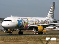 EC-KDH @ LFPG - . - by Jeroen Stroes