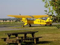 F-BFML @ LFPT - at Pontoise - by juju777