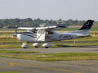F-HFPJ @ LFPT - ex N447CD - by juju777