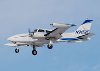 N9152E @ KAPA - Approach to 17L.
