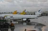 N833LA @ KMIA - Miami International Airport - by Dimitar Popovski