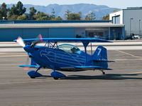 N540BE @ SMO - N540BE taxiing - by Torsten Hoff