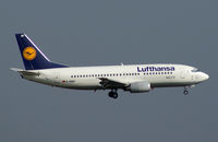 D-ABEF @ VIE - Lufthansa Boeing 737-330