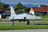 J-3094 @ LSMP - This Tiger wears the badge of FPlAbt 3. These markings were applied in 2003 during the last refresher course at Turtmann.