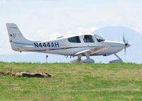 N444AH @ KAPA - Position and Hold for 17L. - by Bluedharma