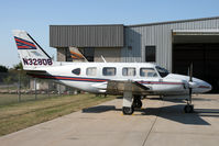 N328DB @ KIKV - / - by Nick Dean