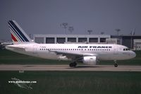 F-GRHQ @ LFPO - Air France - by Michel Teiten ( www.mablehome.com )