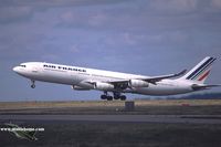 F-GLZH @ LFPG - Air France - by Michel Teiten ( www.mablehome.com )