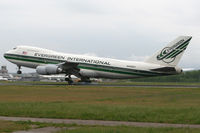 N489EV @ LOWL - Cargo