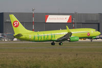 VP-BQF @ VIE - S7 Boeing 737-800 - by Yakfreak - VAP