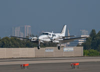N124LL @ SMO - N124LL arriving on RWY 21 - by Torsten Hoff