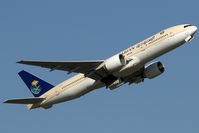 HZ-AKI @ LOWW - powerfull takeoff